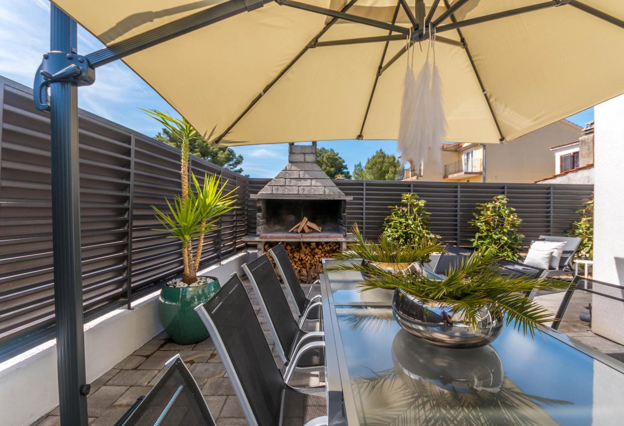 House With Pool Ledenko Apartamento Biograd Na Moru Exterior foto