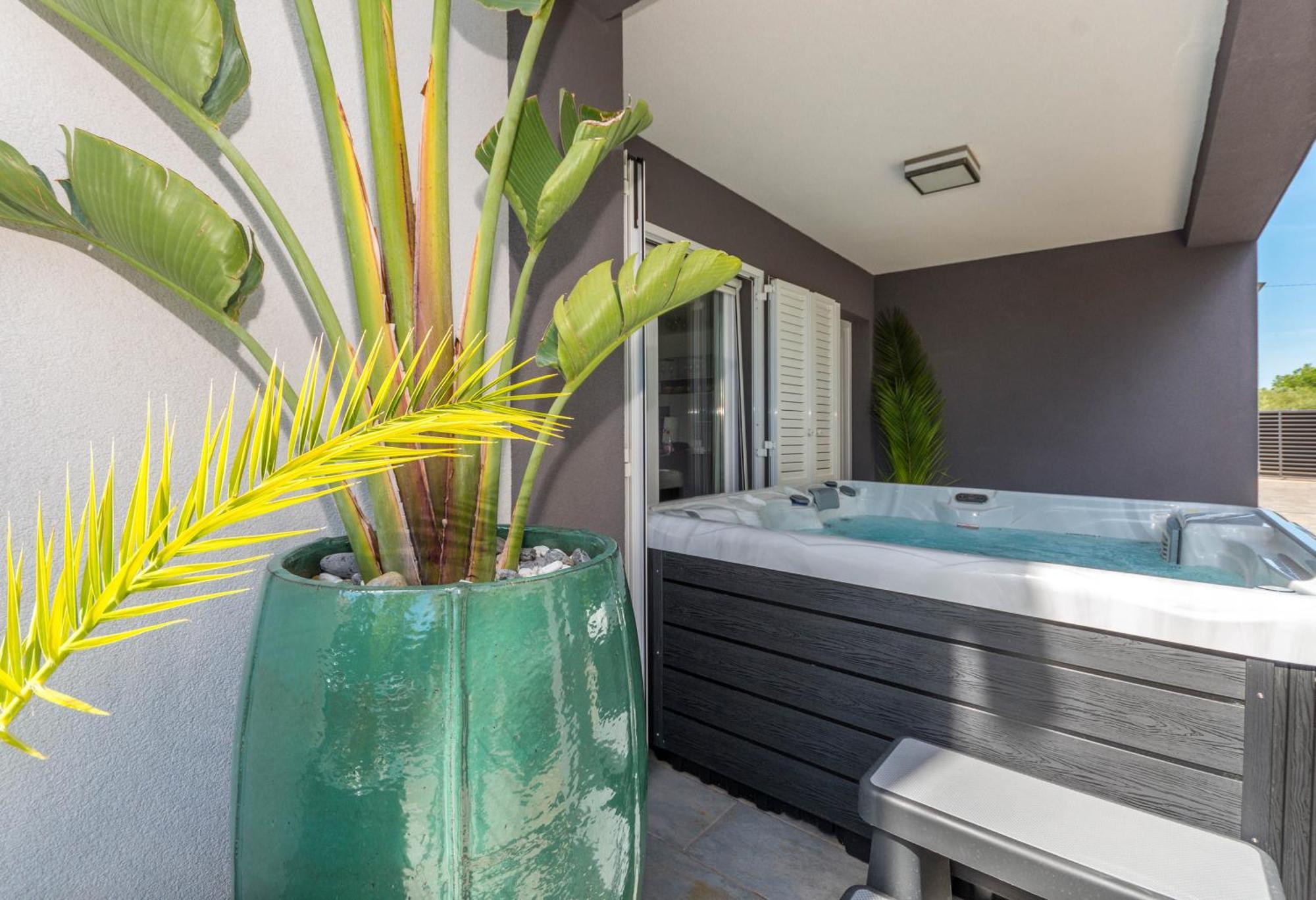 House With Pool Ledenko Apartamento Biograd Na Moru Exterior foto