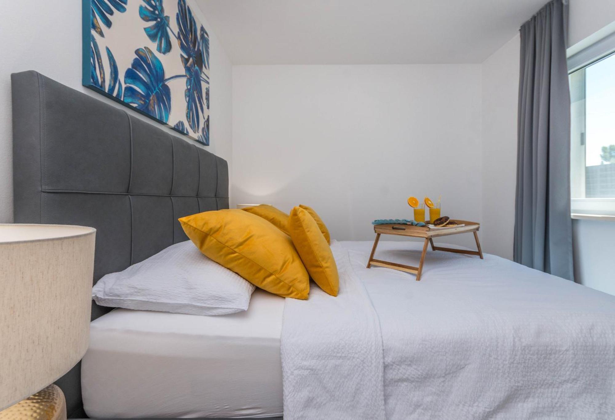 House With Pool Ledenko Apartamento Biograd Na Moru Exterior foto